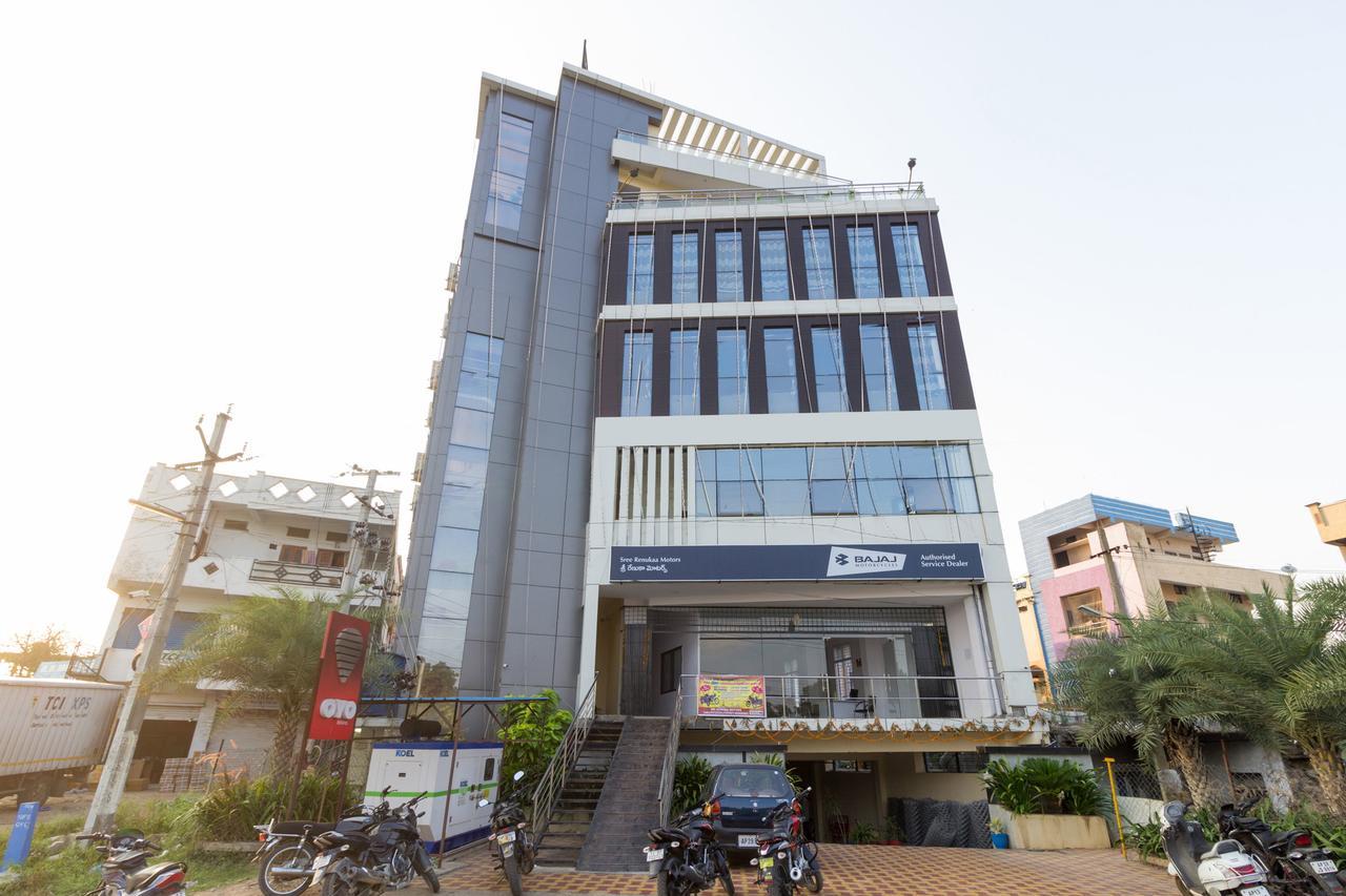 Oyo 7627 Royal Plaza Hotel Hyderabad Exterior foto