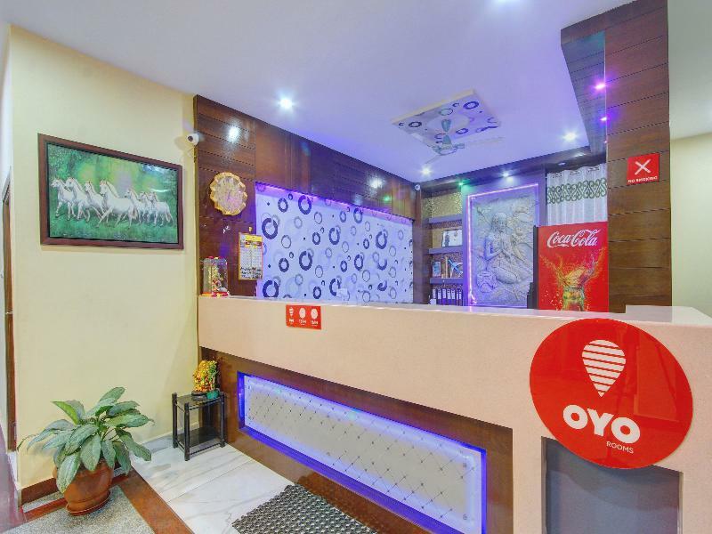 Oyo 7627 Royal Plaza Hotel Hyderabad Exterior foto